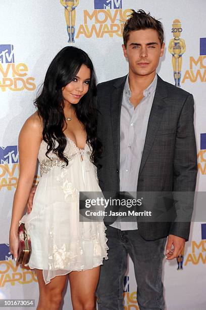 Vanessa Hudgens and Zac Efton arrive at the 2010 MTV Movie Awards held at the Gibson Amphitheatre at Universal Studios on June 6, 2010 in Universal...