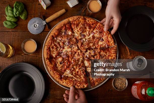pizza for 2 - pizza fotografías e imágenes de stock