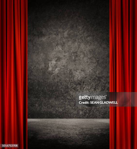 theatrical backdrop - curtain imagens e fotografias de stock