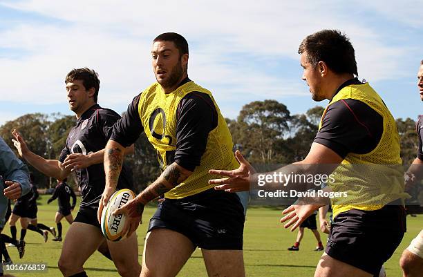 Matt Banahan runs with the ball during the England rugby training session held at McGillveray Oval on June 7, 2010 in Perth, Australia.