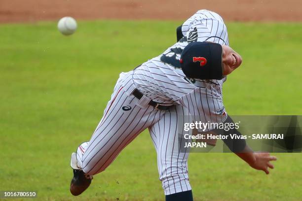 Kyosuke Kuroyanagi of Japan pitches during the WBSC U-15 World Cup Group B match between Australia and Japan at Estadio Rico Cedeno on August 10,...