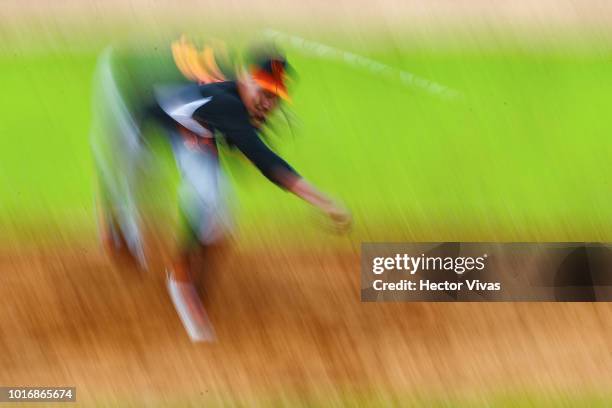 Arjen Nijkamp of Netherlands pitches during the WBSC U-15 World Cup Group B match between Netherlands and Cuba at Estadio Rico Cedeno on August 10,...