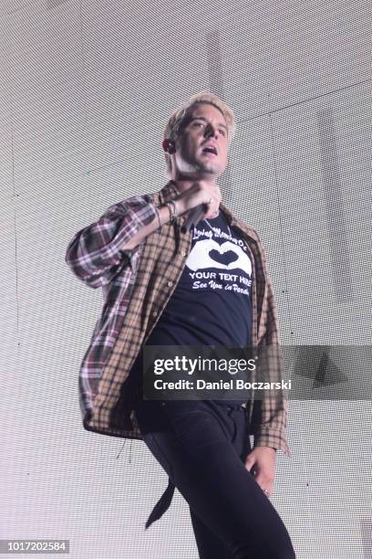 Eazy performs during The Endless Summer Tour at Huntington Bank Pavilion at Northerly Island on August 14, 2018 in Chicago, Illinois.