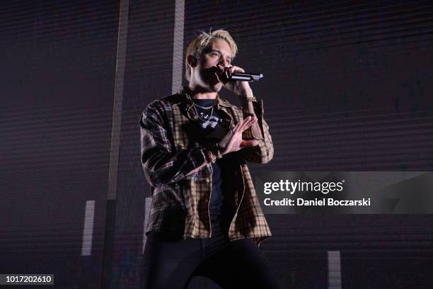 Eazy performs during The Endless Summer Tour at Huntington Bank Pavilion at Northerly Island on August 14, 2018 in Chicago, Illinois.