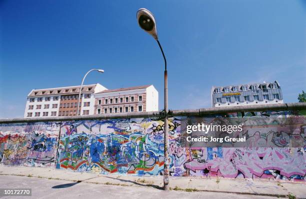 berlin wall, berlin, germany - berlin wall stockfoto's en -beelden