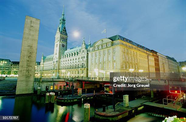 Alsterarkaden And The City Hall Hamburg Germany High-Res Stock