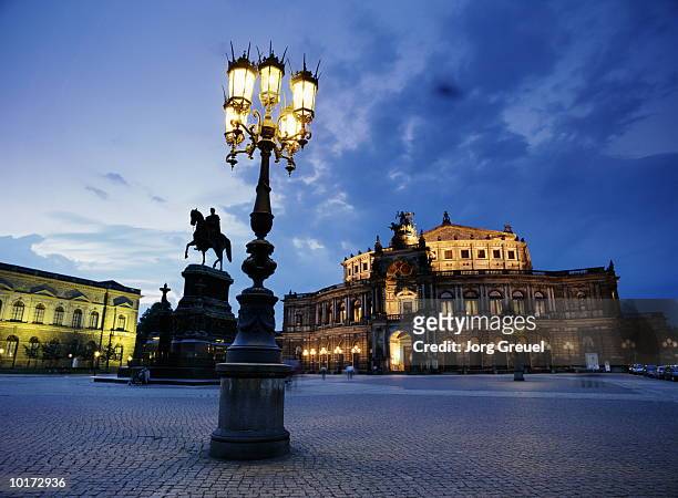 theaterplatz and semperoper, dresden - semperoper stock pictures, royalty-free photos & images