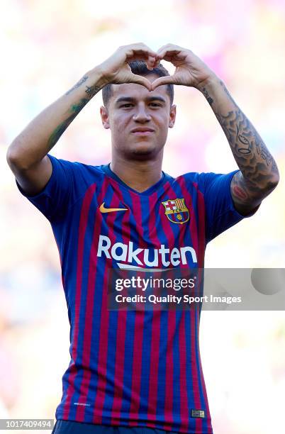 Philippe Coutinho of Barcelona looks on prior the Joan Gamper Trophy match between FC Barcelona and Boca Juniors at Camp Nou on August 15, 2018 in...