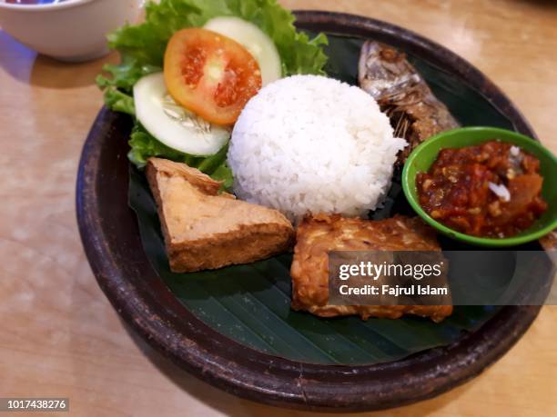 indonesian menu food - tempe stock pictures, royalty-free photos & images