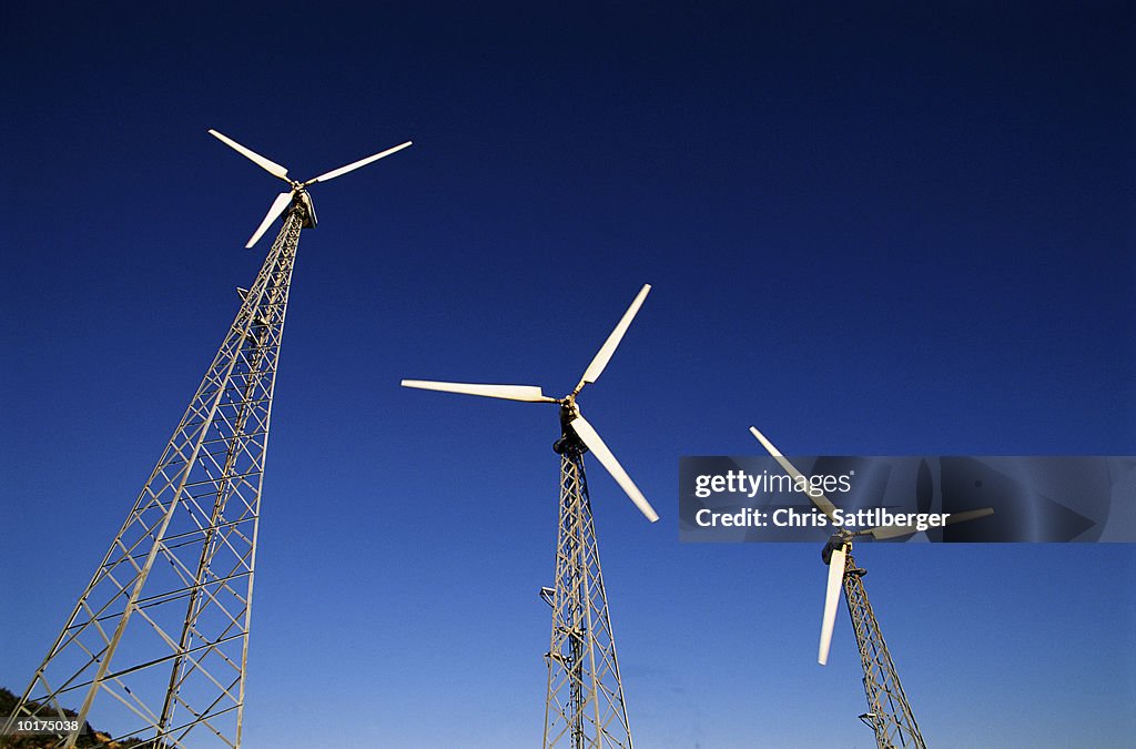 WINDMILLS FOR POWER GENERATION