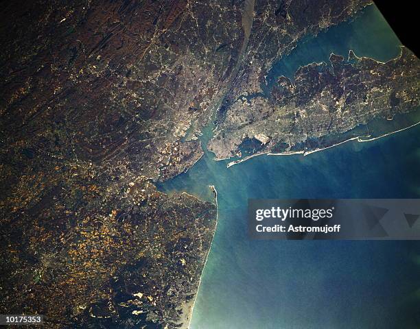 new york & long island, usa - satellite view stockfoto's en -beelden