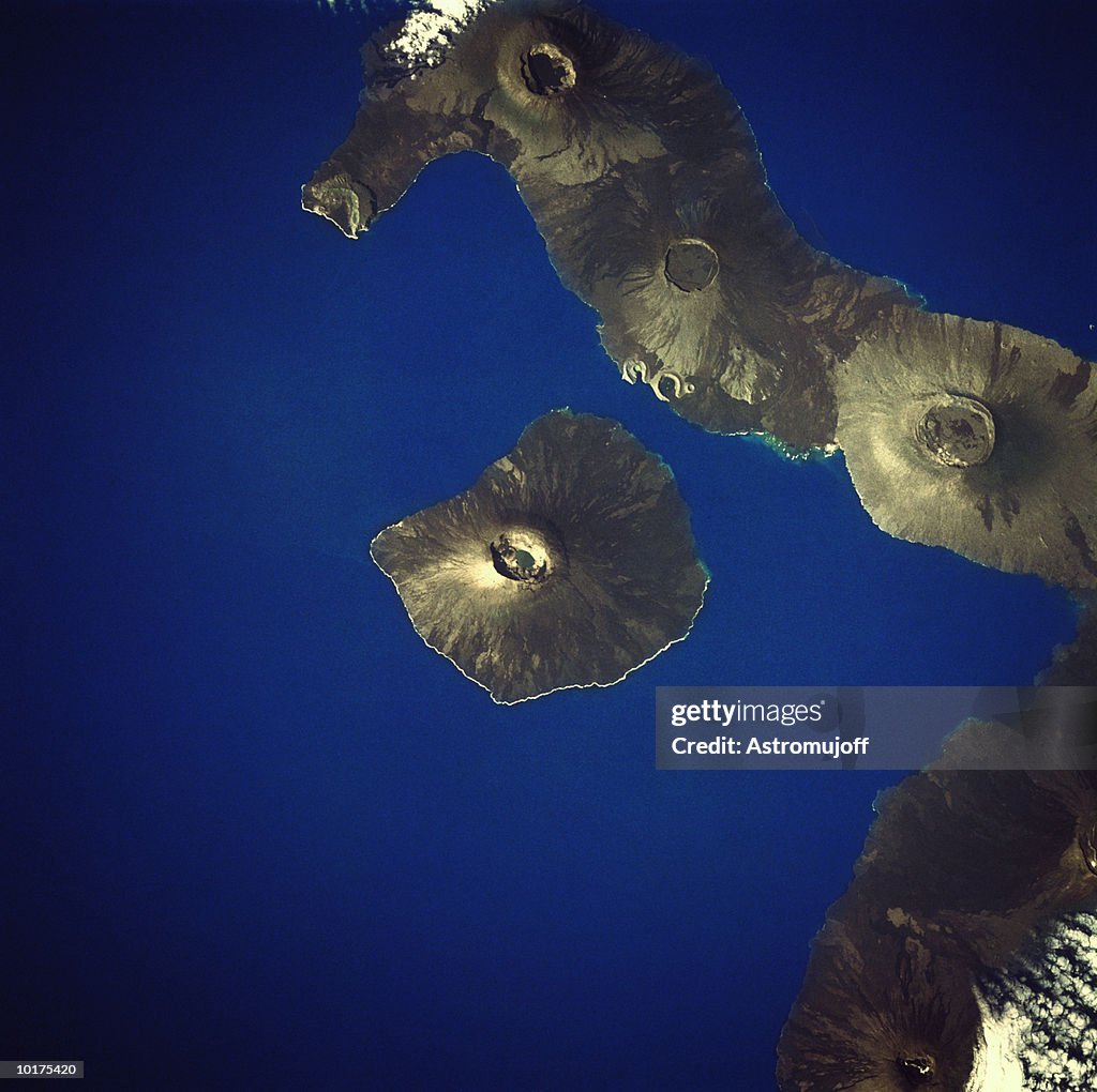 GALAPAGOS ISLANDS (ECUADOR), PACIFIC OCEAN