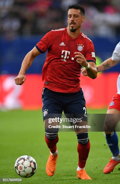 Sandro Wagner of Muenchen in action during the friendly match between Hamburger SV and Bayern Muenchen at Volksparkstadion on August 15, 2018 in...