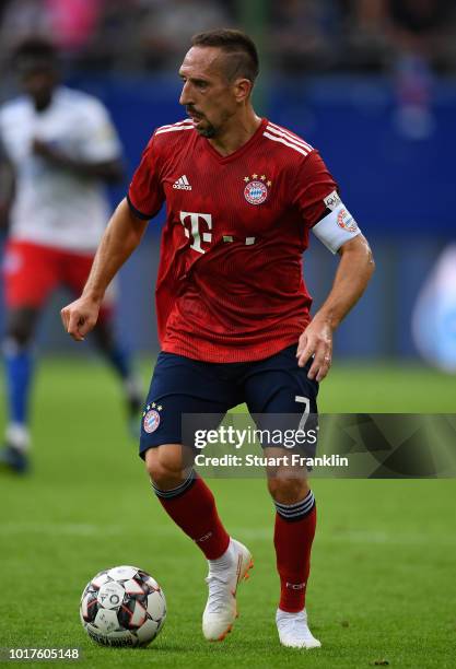 Franck Ribry of Muenchen in action during the friendly match between Hamburger SV and Bayern Muenchen at Volksparkstadion on August 15, 2018 in...