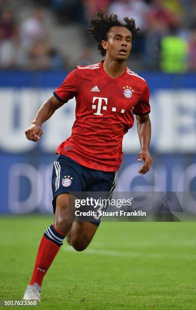 Joshua Zirkzee of Muenchen in action during the friendly match between Hamburger SV and Bayern Muenchen at Volksparkstadion on August 15, 2018 in...