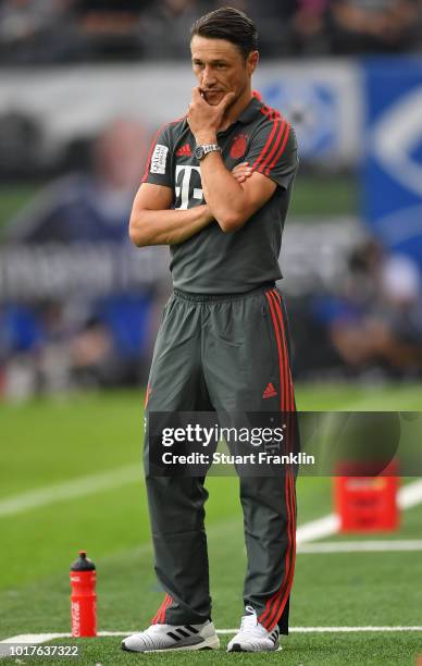 Nico Kovac, head coach of Muenchen looks on during the friendly match between Hamburger SV and Bayern Muenchen at Volksparkstadion on August 15, 2018...