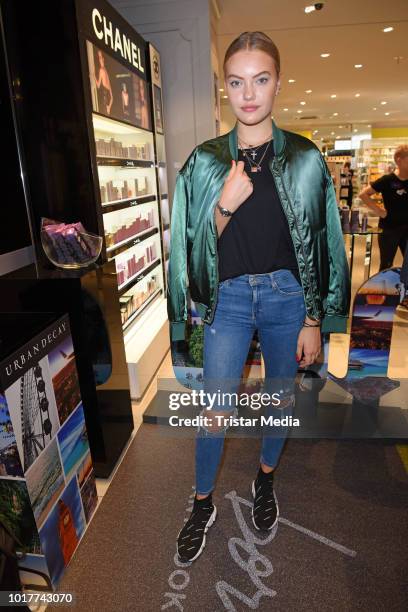 Cheyenne Ochsenknecht during the Urban Decay Campaign 'Laufen gegen Cybermobbing' on August 16, 2018 in Berlin, Germany.