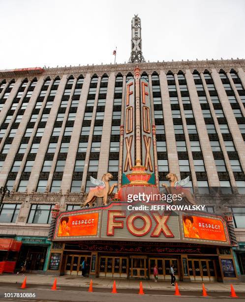 The marquee on the Fox Theatre shows photos of Aretha Franklin after it was announced she passed had passed away on August 16, 2018 in Detroit,...