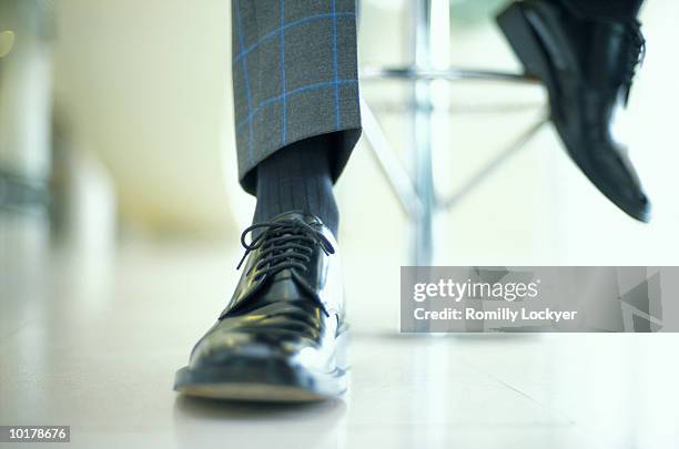 businessman shoes - nette schoen stockfoto's en -beelden