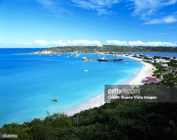 caribbean, anguilla, sandy ground bay - anguilla photos et images de collection