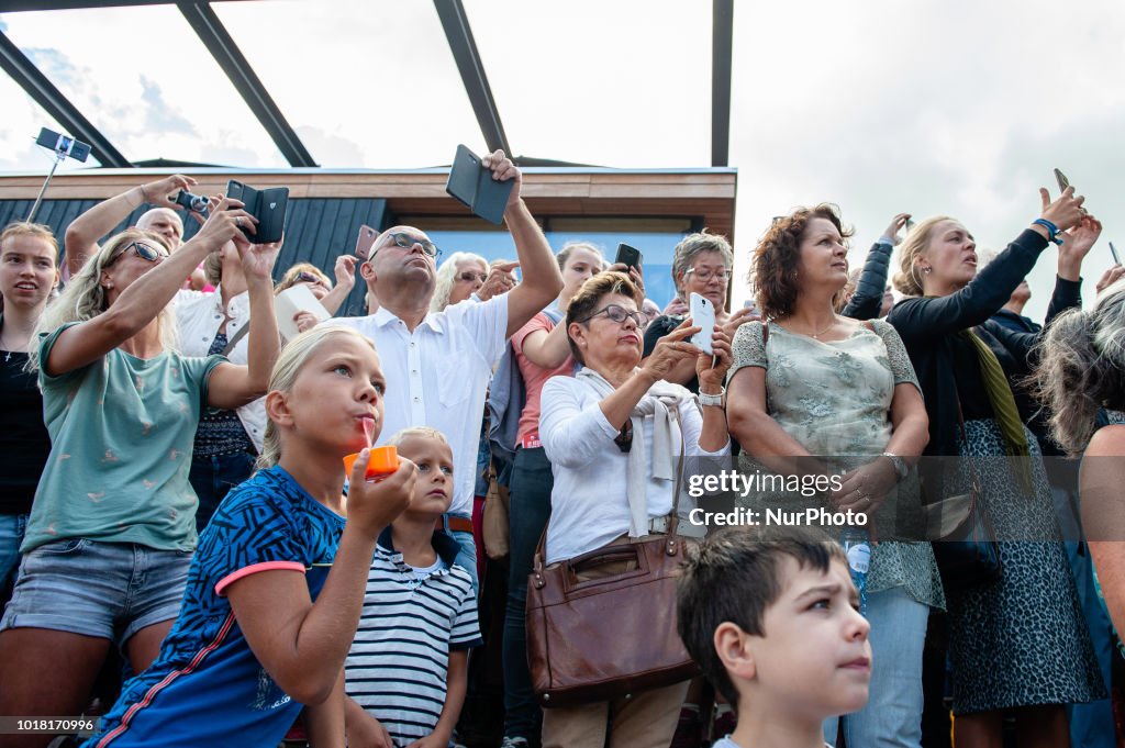 The Giants of Royal de Luxe performed in Leeuwarden