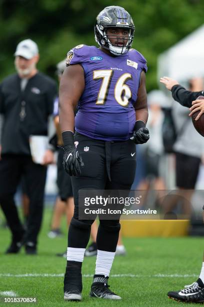 Baltimore Ravens guard Maurquice Shakir warms up before the Indianapolis Colts joint training camp practice with the Baltimore Ravens on August 17,...