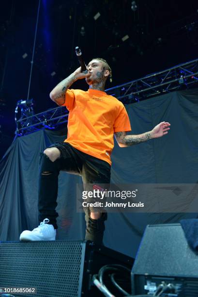 Lil Skies performs on stage at Perfect Vodka Amphitheatre on August 17, 2018 in West Palm Beach, Florida.