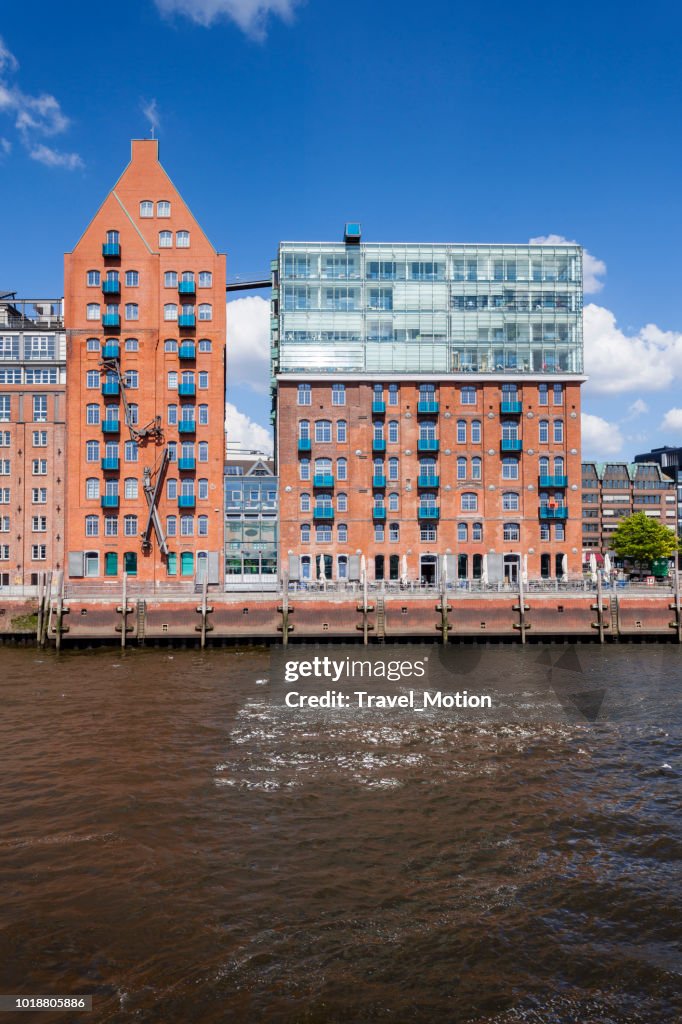 Waterkant architectuur in Hamburg, Duitsland