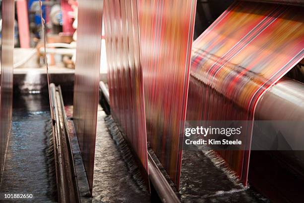 indian textile mill - textielindustrie stockfoto's en -beelden