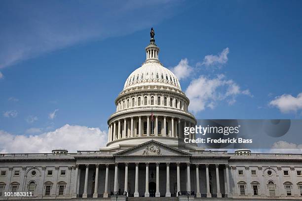 united states capitol building, washington dc, usa - united states congress stock-fotos und bilder