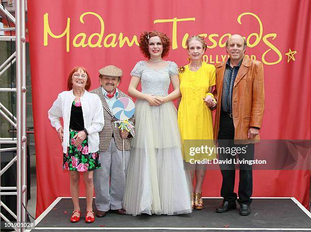 Elizabeth Barrington, her husband actor Jerry Maren, actress Margaret O'Brien and Judy Garland's son Joey Luft pose with Garland's wax figure at it's...