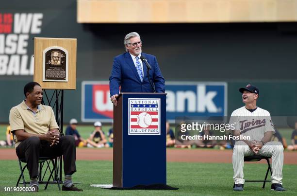 Former pitcher Jack Morris speaks as fellow Hall of Fame players Dave Winfield and manager Paul Molitor of the Minnesota Twins in a ceremony honoring...