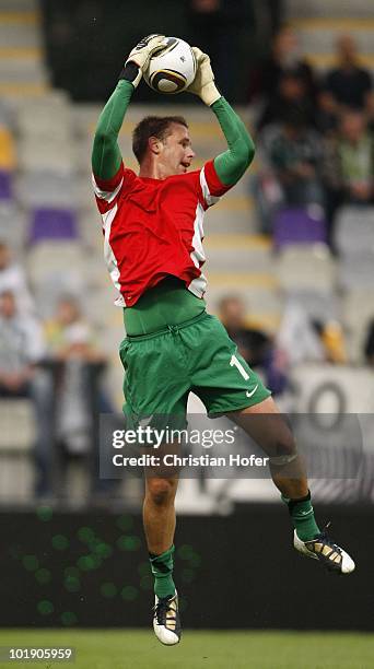 Mark Paston of New Zealand in action during the warm-up prior to the International Friendly match between Slovenia and New Zealand at the Stadion...