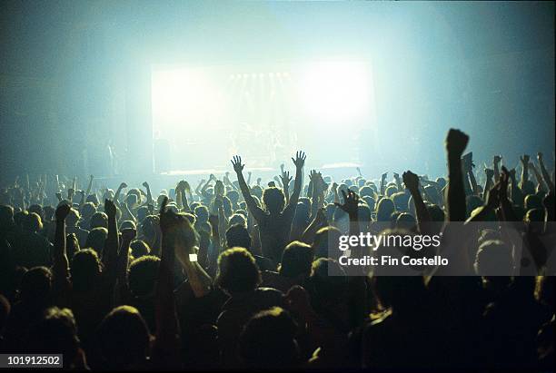 photo of audience - popular music concert stock pictures, royalty-free photos & images