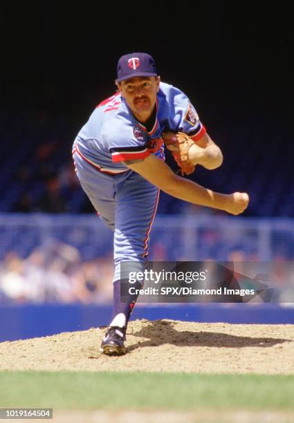 Bert Blyleven of the Minnesota Twins pitching during a game from his 1986 season with the Minnesota Twins. Bert Blyleven played for 22 years with 4...