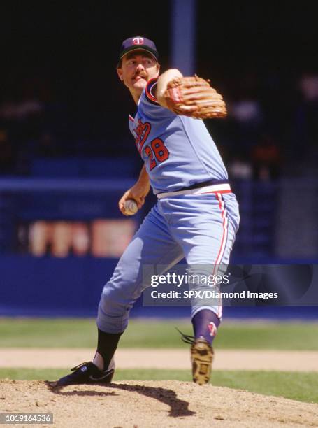 Bert Blyleven of the Minnesota Twins pitching during a game from his 1986 season with the Minnesota Twins. Bert Blyleven played for 22 years with 4...