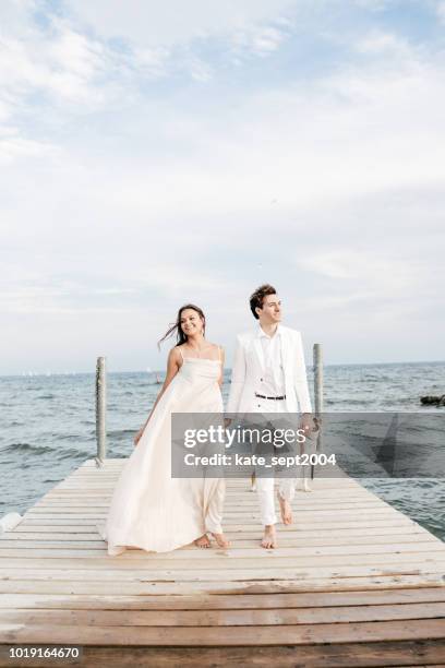 día de boda  - beach wedding fotografías e imágenes de stock