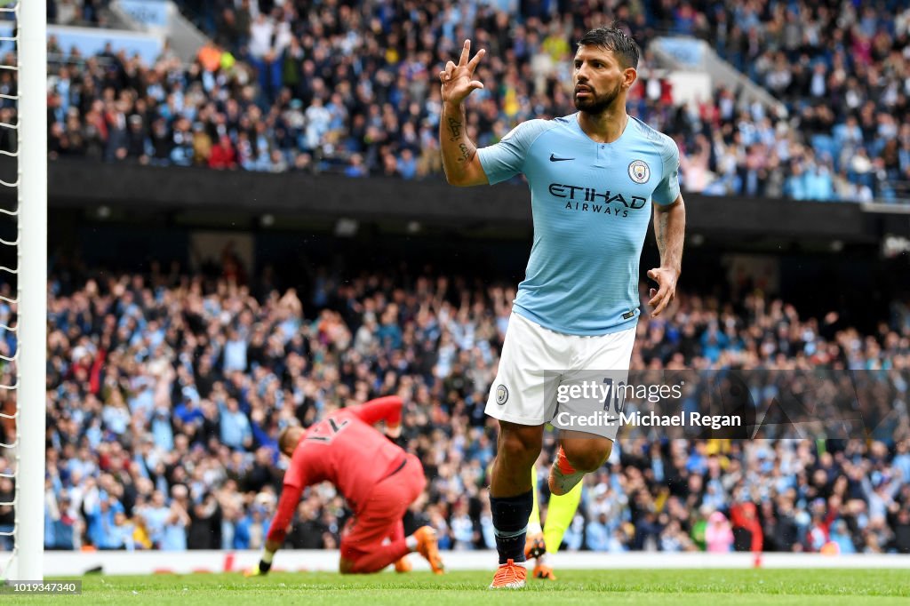 Manchester City v Huddersfield Town - Premier League