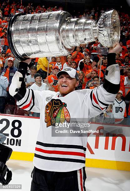 Marian Hossa of the Chicago Blackhawks celebrates with the Stanley Cup after the Blackhawks defeated the Philadelphia Flyers 4-3 in overtime and win...