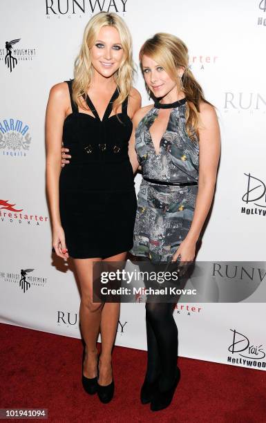 Personalities Stephanie Pratt and Lauren 'Lo' Bosworth attend the Runway Magazine Summer 2010 Issue Release Party at Drai's Hollywood on June 9, 2010...