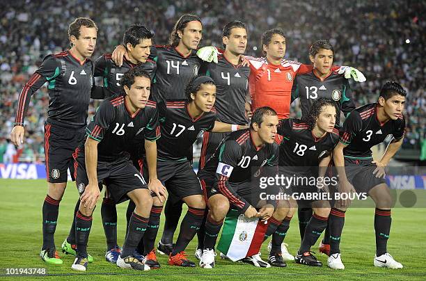 - This picture taken on March 3 in Pasadena, USA, shows Mexico's national football team players Efraín Juárez, Giovani Dos Santos, Cuauhtemoc Blanco,...