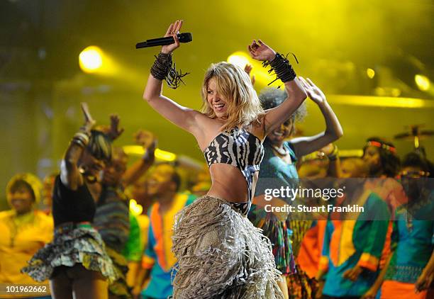 Shakira World Cup Photos et images de collection - Getty Images