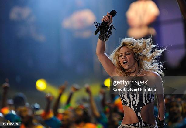Shakira World Cup Stock-Fotos und Bilder - Getty Images