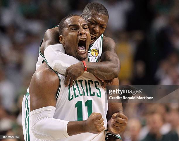 Glen Davis and Nate Robinson of the Boston Celltics react in the fourth quarter against the Los Angeles Lakers during Game Four of the 2010 NBA...