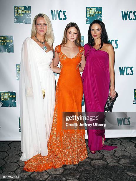 Keren Craig, Devon Akoi and Georgina Chapman attend the 2010 Wildlife Conservation Society gala at the Central Park Zoo on June 10, 2010 in New York...