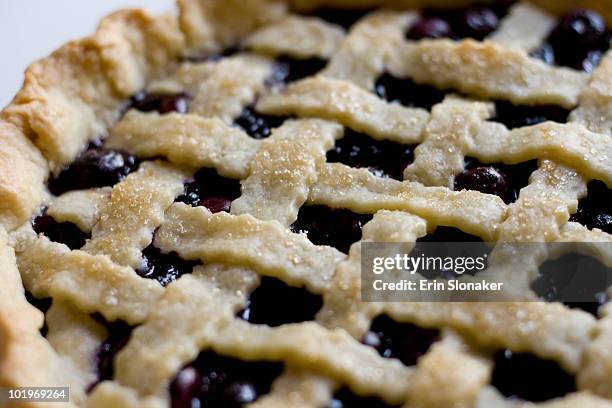 blueberry pie - blueberry pie stock pictures, royalty-free photos & images