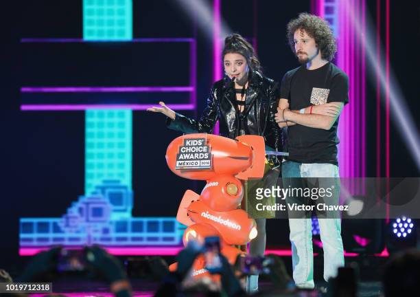 Gisselle Kuri and Luisito Comunica speak on stage during the Nickelodeon Kids' Choice Awards Mexico 2018 at Auditorio Nacional on August 19, 2018 in...