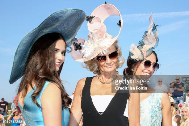 Winners of the hat competition during the Audi Ascot Race Day 2018 on August 19, 2018 in Hanover, Germany.