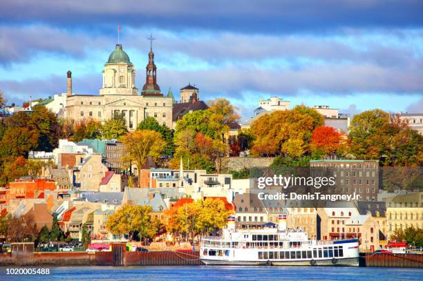 otoño en la ciudad de quebec - río de st lawrence fotografías e imágenes de stock