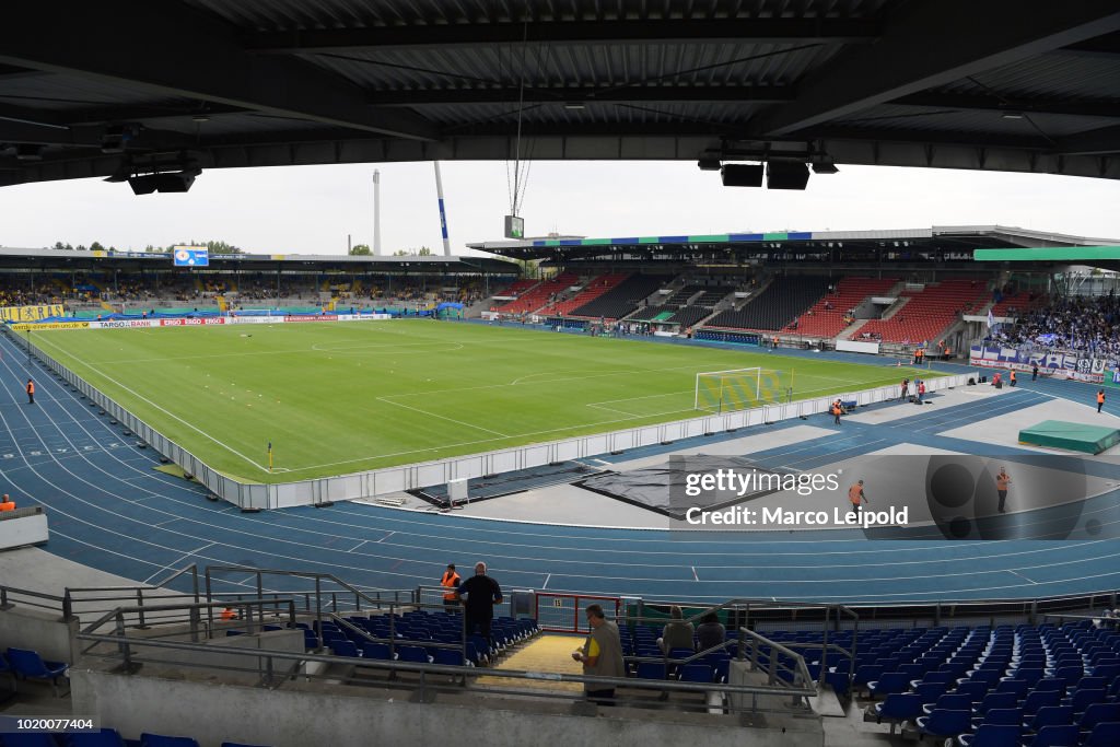 Eintracht Braunschweig v Hertha BSC - DFB Cup